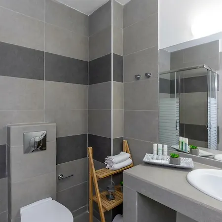 Rose Master Bedroom Appartement *